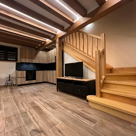 El Gallinero De Tiago Lebena