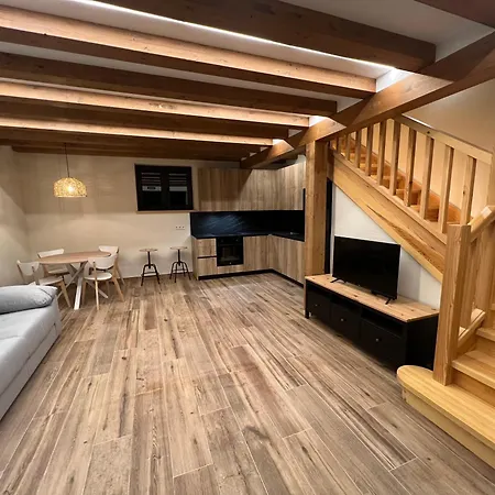 El Gallinero De Tiago Lebena