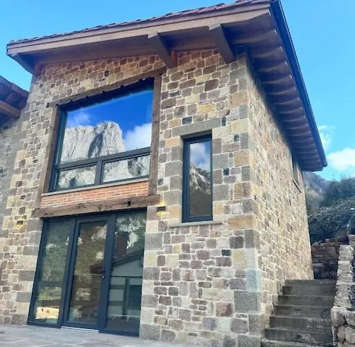 El Gallinero De Tiago * Lebena